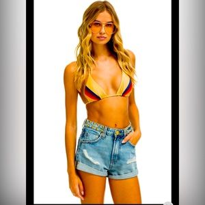 NEW without tags  MID RISE STUDDED ROCKER BOLT WOMENS JEAN SHORT - VINTAGE